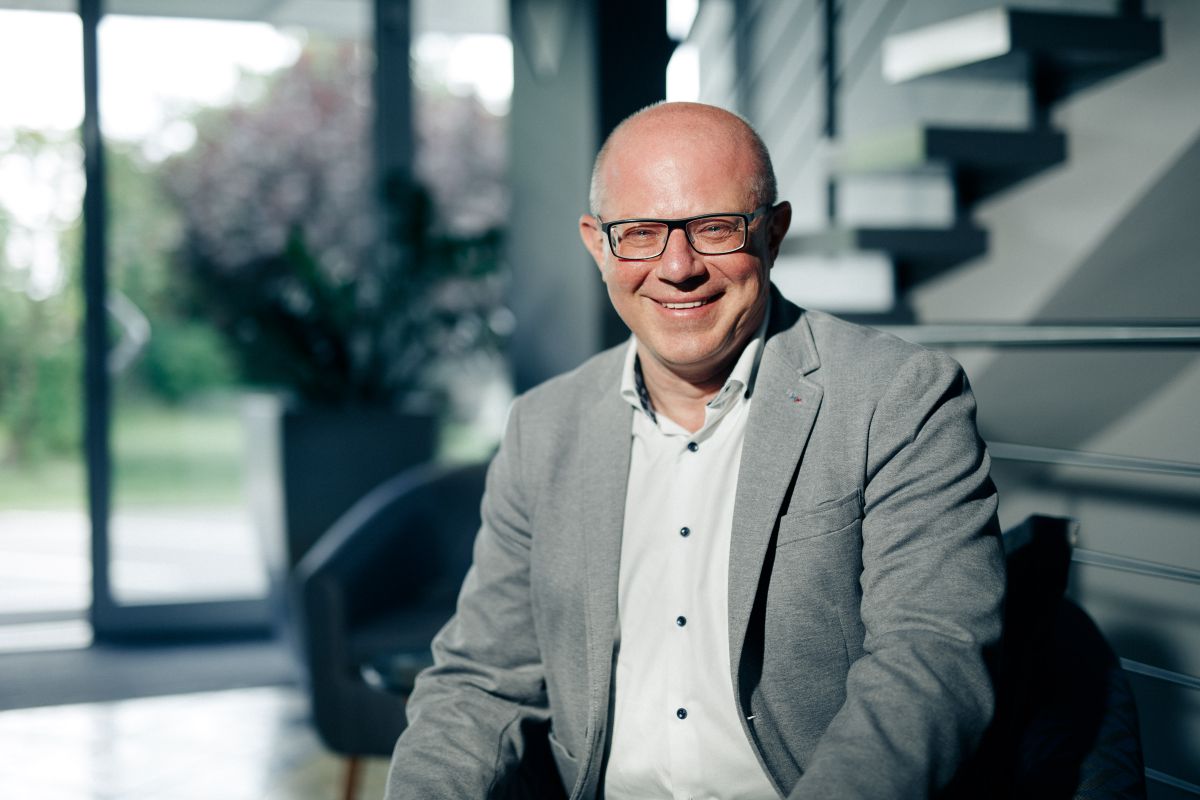 "Wir haben allen Grund, positiv zu sein, denn wir bewegen uns in einer wunderschönen Branche, mit so tollen Produkten." <br><br>Stefan Ullmann, Höpke Textiles<br> "Deco Team ist das Zuhause für unsere Branche"