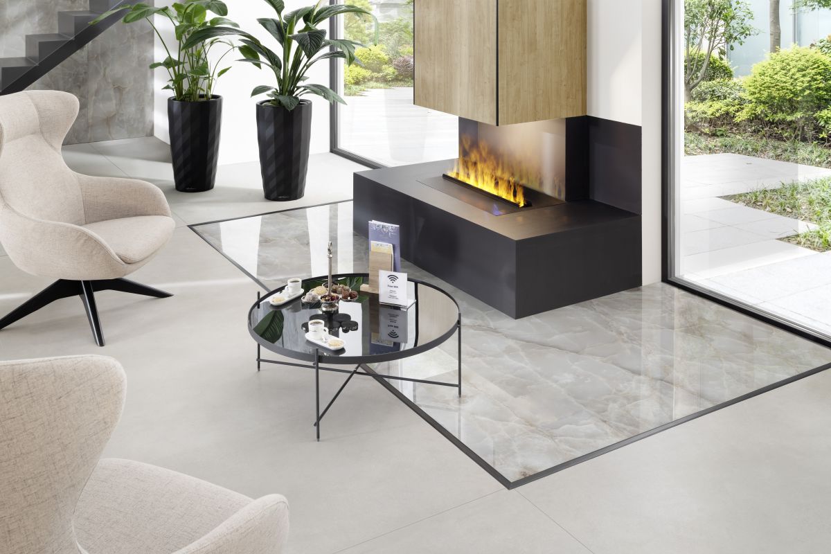 Erweiterte "Black Edition" – und Aluminiumkanten für Wandpaneele