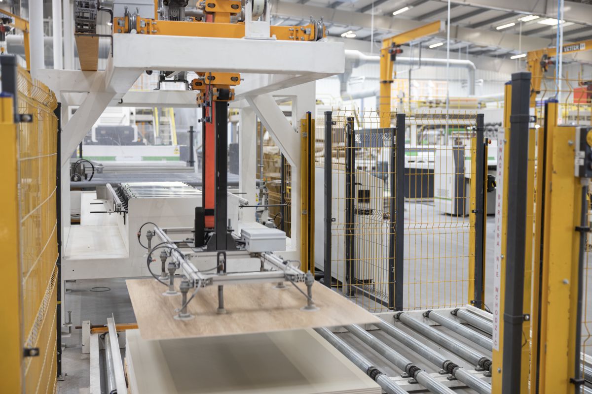 Ewifoam/Decora liefert Designbeläge aus moderner europäischer Produktion