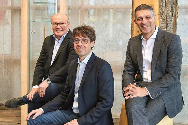 Edwin Steffen, Stefan Leyendecker, Jörg Hausmann Leyendecker Holzland erweitert Geschäftsführung mit Hausmann