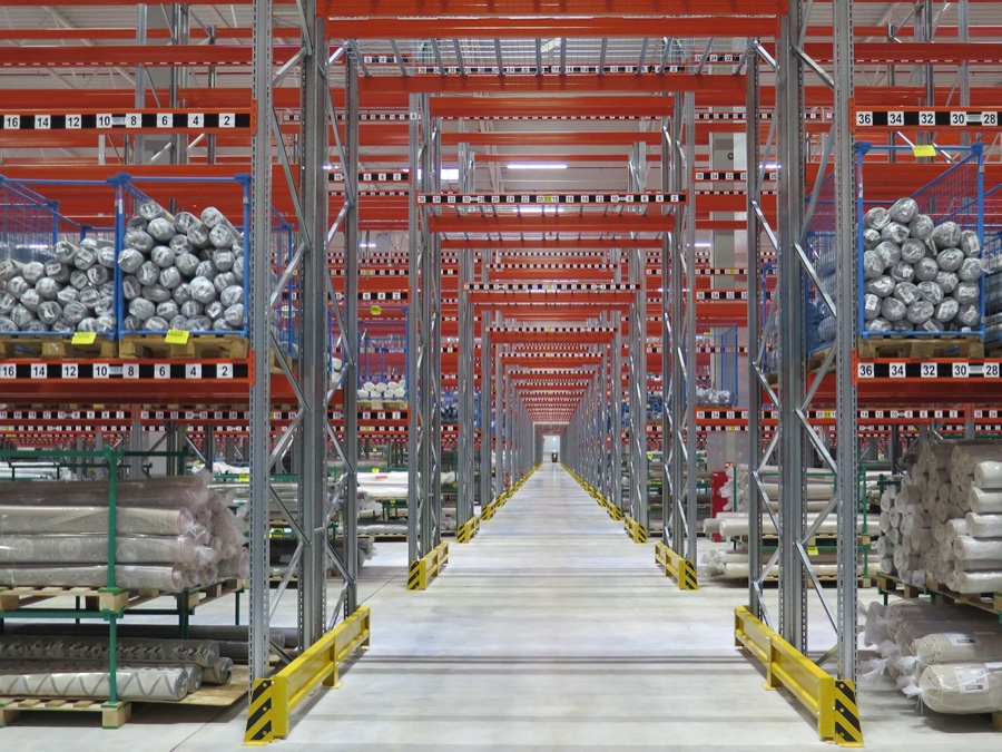 Neues Lager für 320.000 Teppiche Hermes / Otto: Neues Lager für 320.000 Teppiche