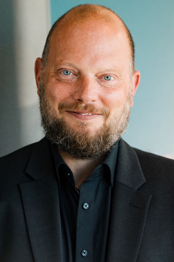Initiative Bodenbeläge kleben: Sven Dornhege übernimmt Vorsitz