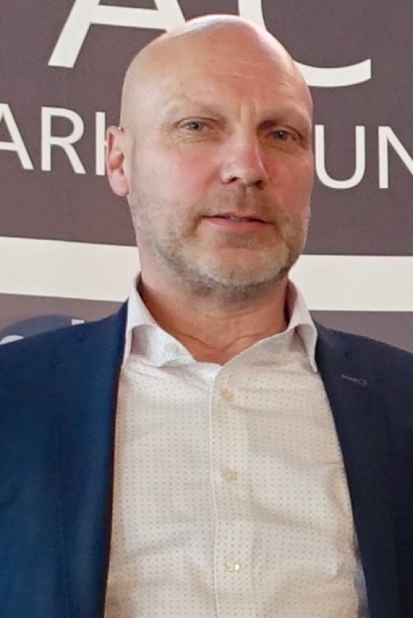 Arne Peters Parkett-Fachverband Nord wählt Peters zum Präsidenten