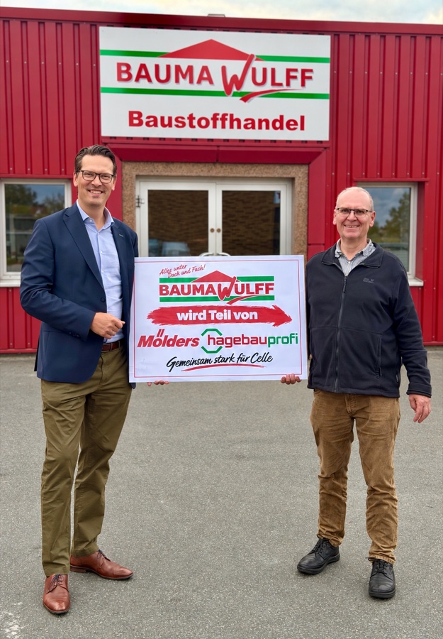 Felix Mölders, geschäftsführender Gesellschafter Mölders-Gruppe, und Thorsten Wulff, geschäftsführender Gesellschafter Bauma Wulff vor dem Baustofffachhandel in Celle. Mölders übernimmt Bauma Wulff in Celle