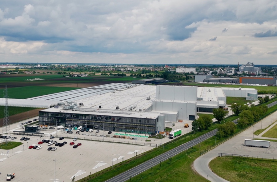 Das neue Homag-Werk im polnischen Środa Wielkopolska bündelt auf über 50.000 m2-Fläche Produktion, Logistik, Bürogebäude und Kundenzentrum. Homag eröffnet 50 Mio. EUR Invest in Polen